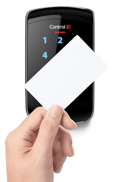 iDTouch IP65 Control iD - Controle de Acesso com Teclado Capacitivo